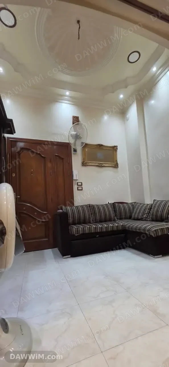 شقة للبيع بمساحة 100 متر في شارع بغداد بدمشق