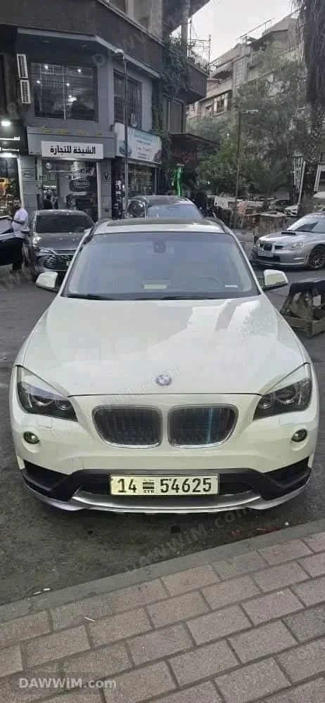 سيارة بي ام دبليو X1 موديل 2015 للبيع