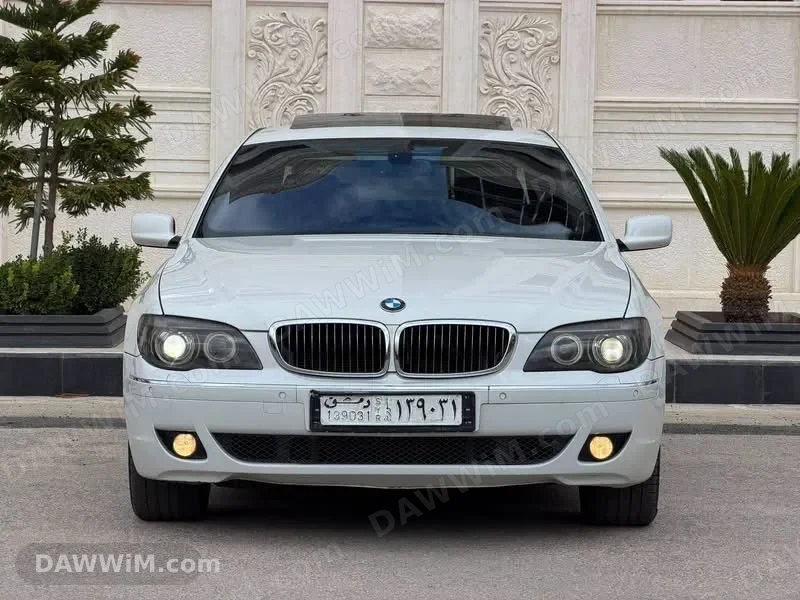 بي إم دبليو 750Li موديل 2007