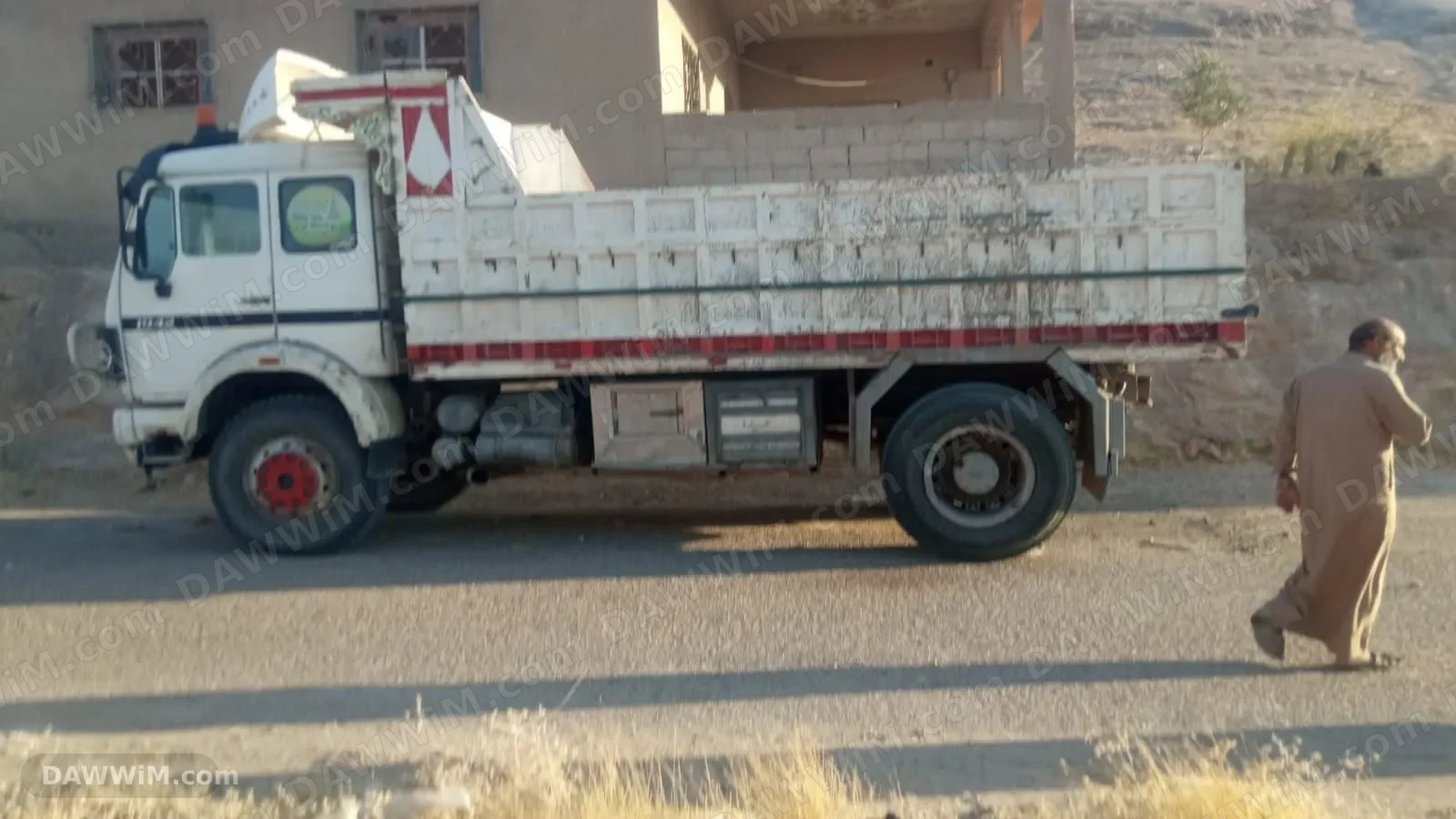 مرسيدس قلاب للبيع في دير الزور