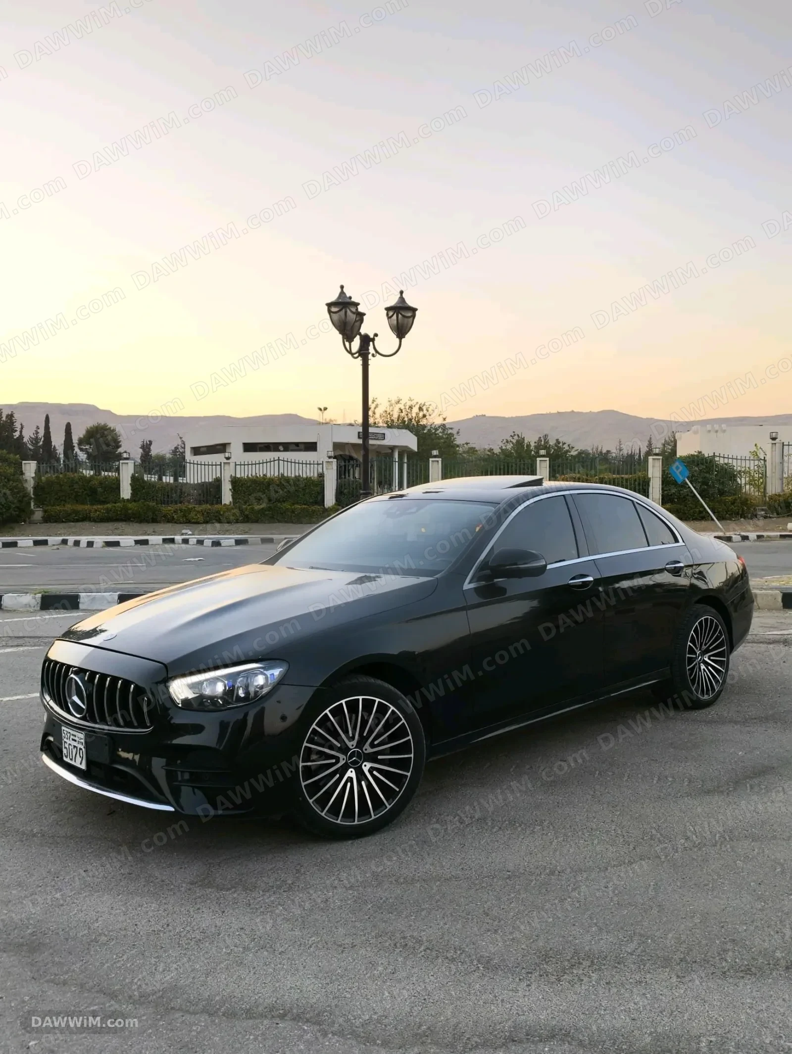 مرسيدس بنز E300 موديل 2019 للبيع
