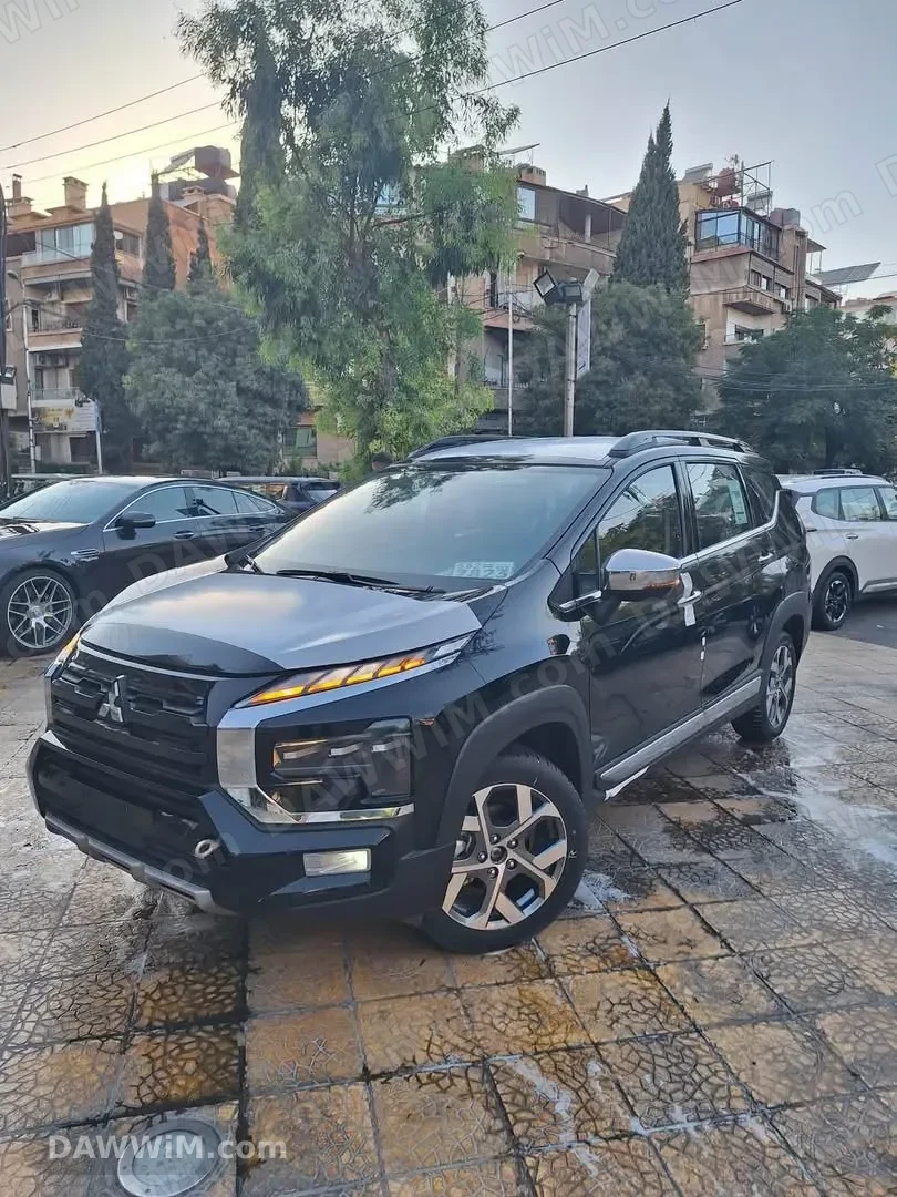 ميتسوبيشي اكسباندر كروس 2025 زيرو