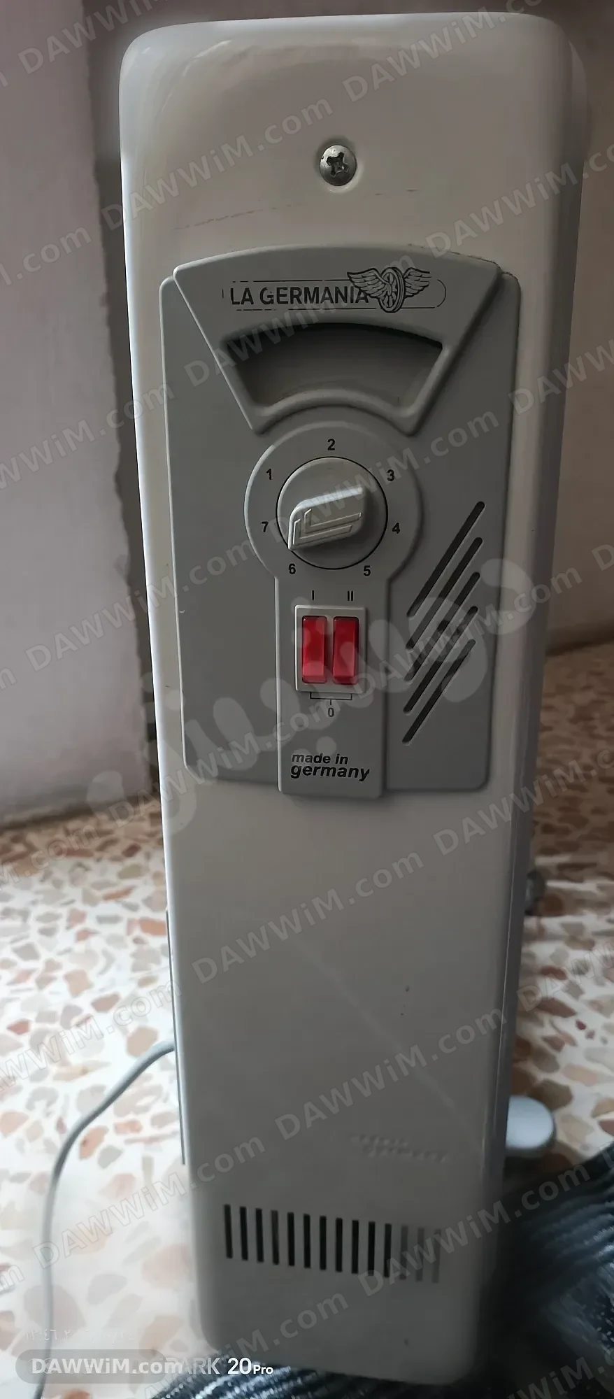 مدفأة كهربائية زيتية مستعملة بحالة ممتازة