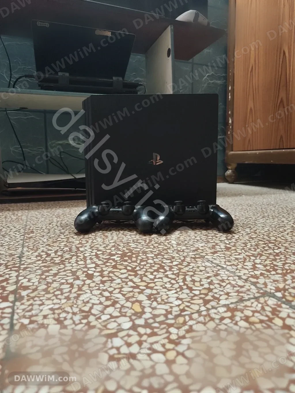 PlayStation 4 Pro مستعمل للبيع