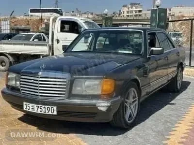 مرسيدس بينز 560 موديل 1986 للبيع