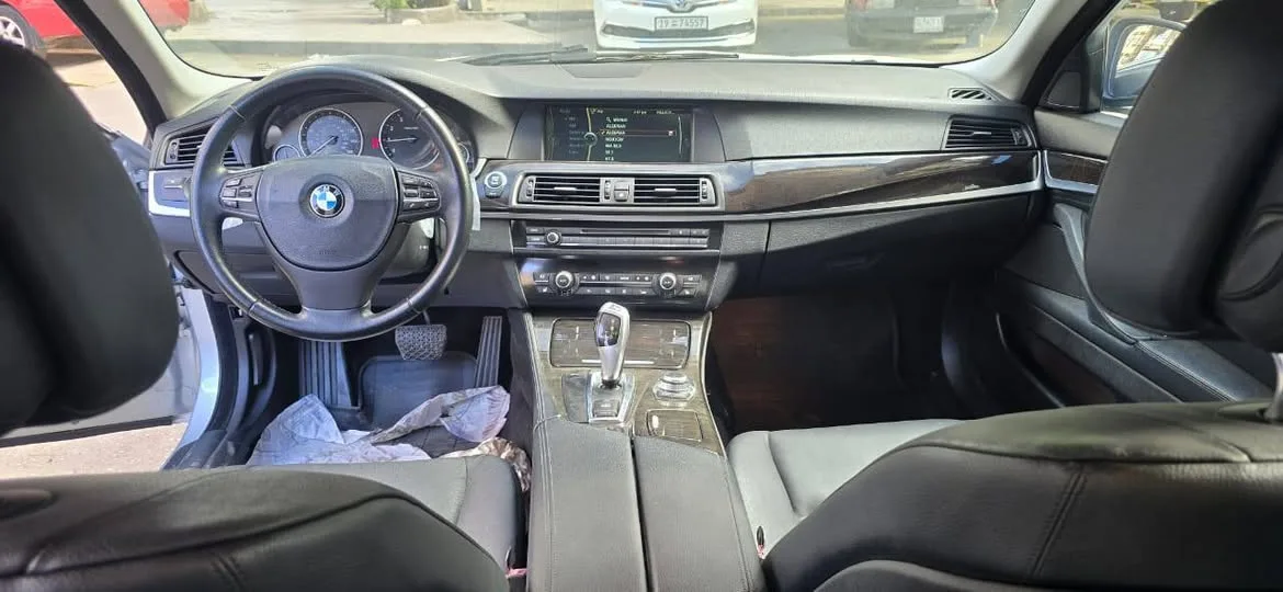 BMW 528i موديل 2011 للبيع في دمشق