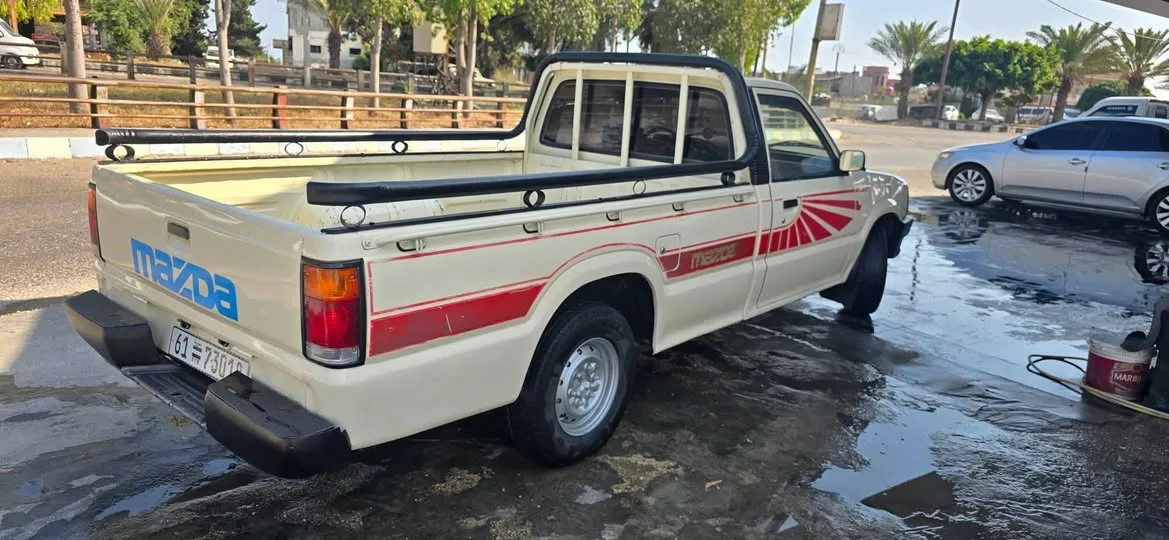 مازدا 1600 موديل 1992 للبيع
