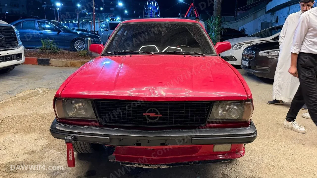 سيارة أوبل أسكونا موديل 1983 للبيع