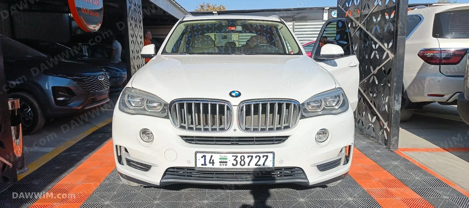 سيارة BMW X5 موديل 2014 للبيع
