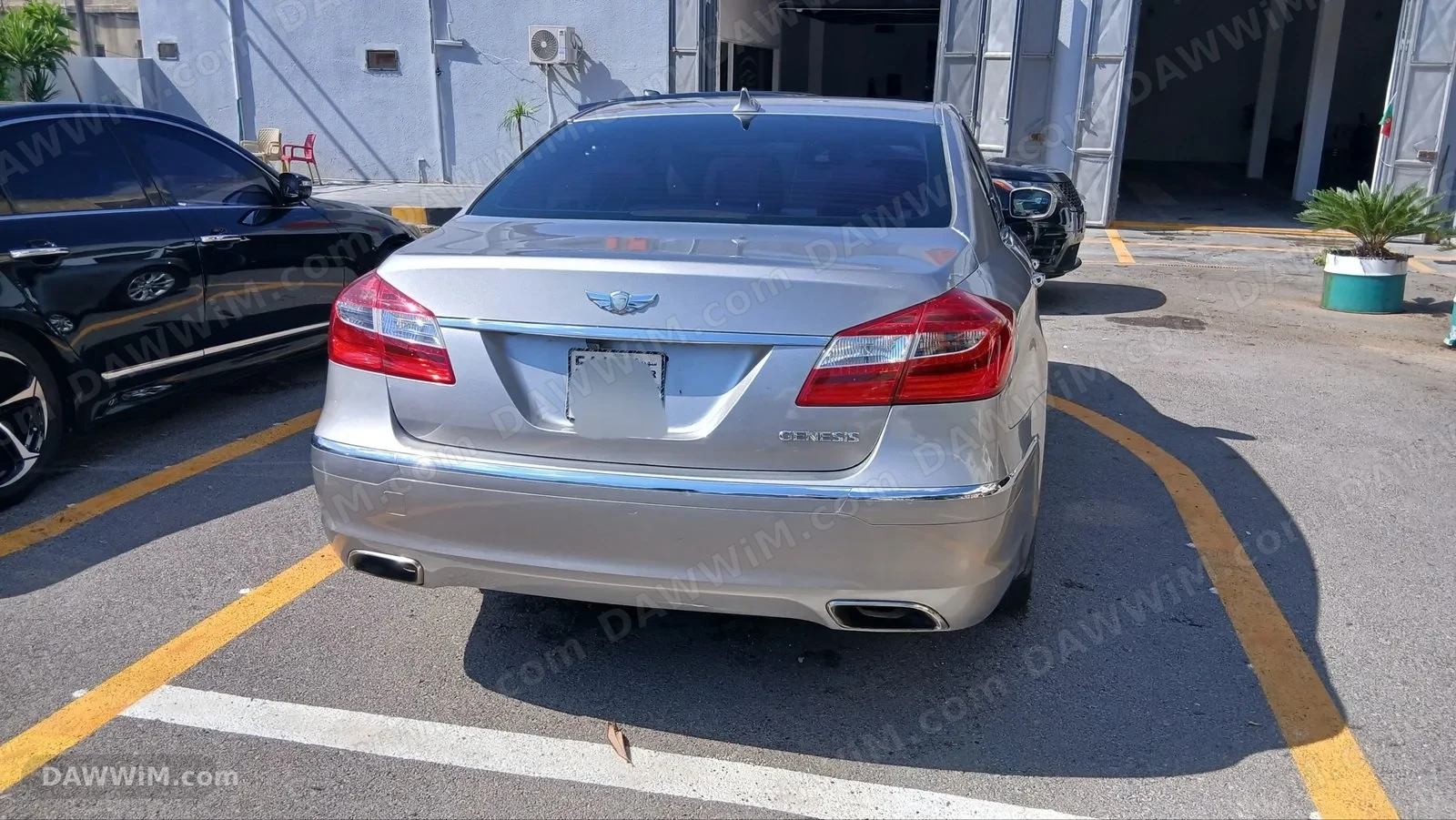 سيارة جينيسيس Genesis BH330 موديل 2013