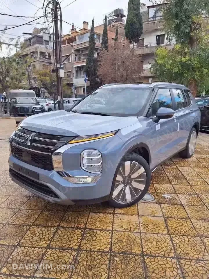 ميتسوبيشي أوتلاندر 2026 زيرو