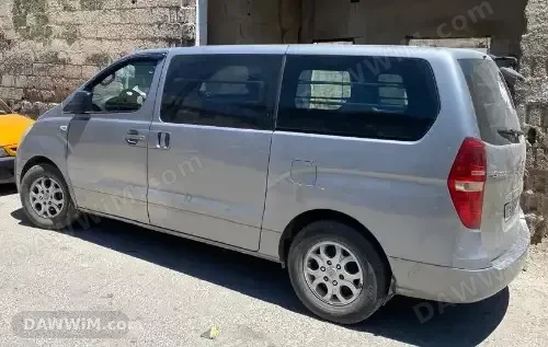 فان هيونداي ستاريكس 2011 للبيع