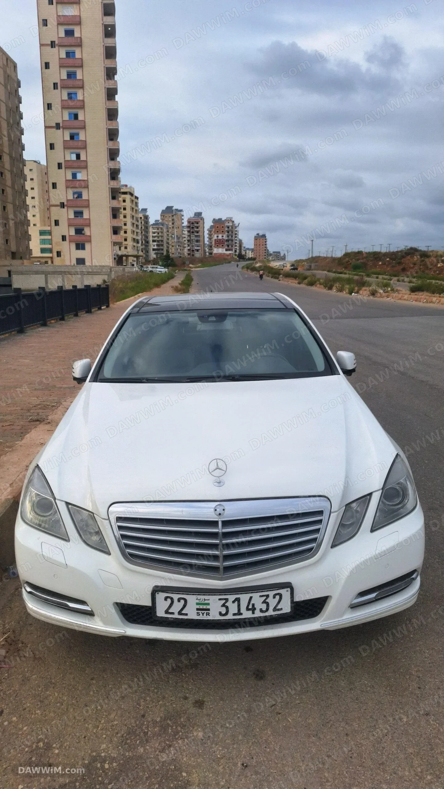 سيارة مرسيدس بينز 300 موديل 2013