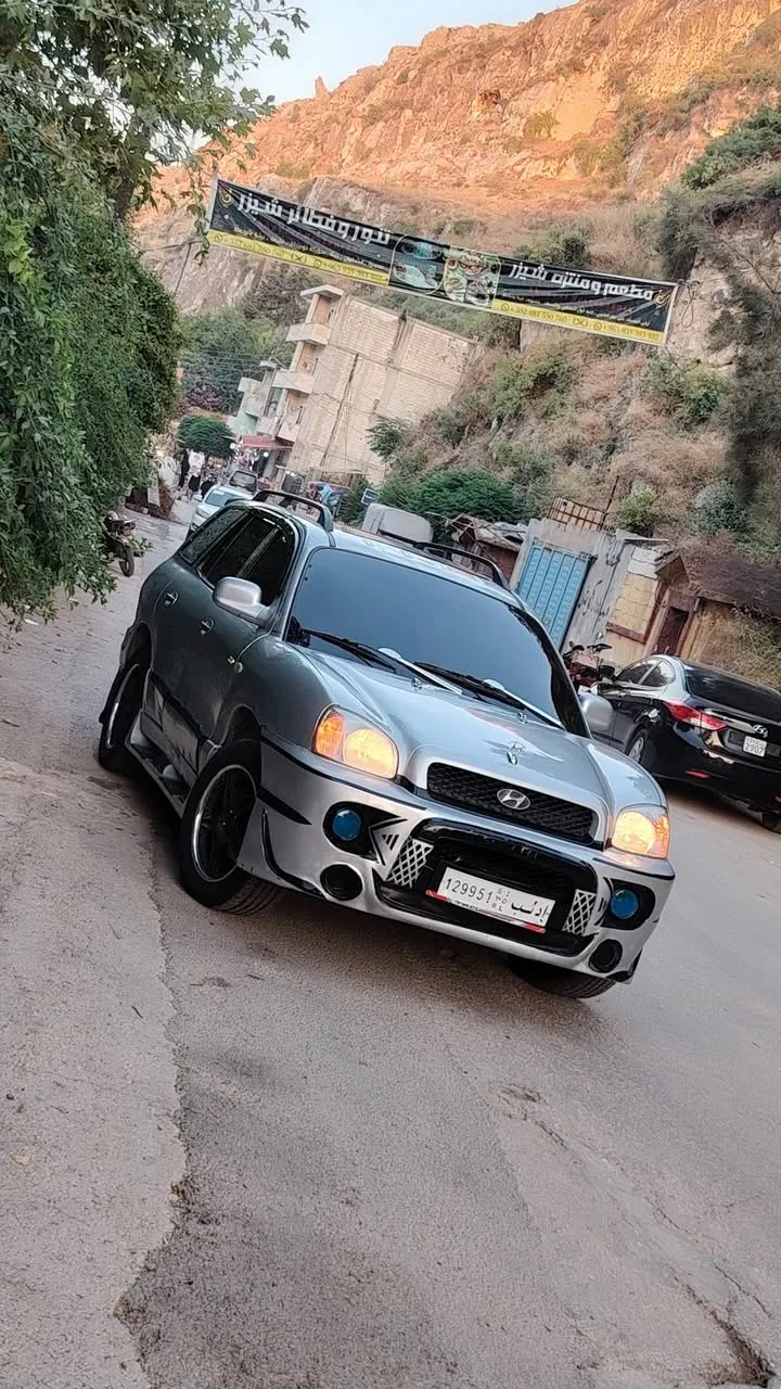 هيونداي سنتافي موديل 2004 للبيع