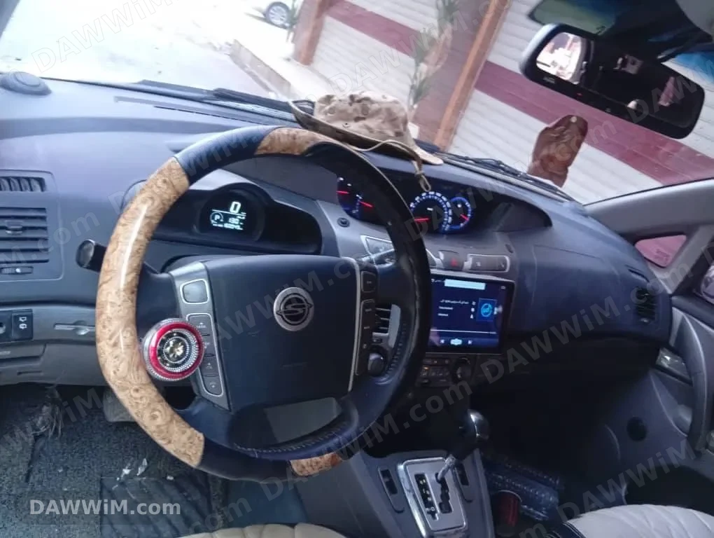 سيارة سانج يونج توريزمو موديل 2014 للبيع