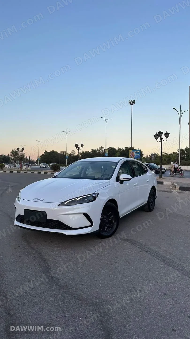 سيارة بي واي دي BYD Seal 05 DM-I موديل 2025