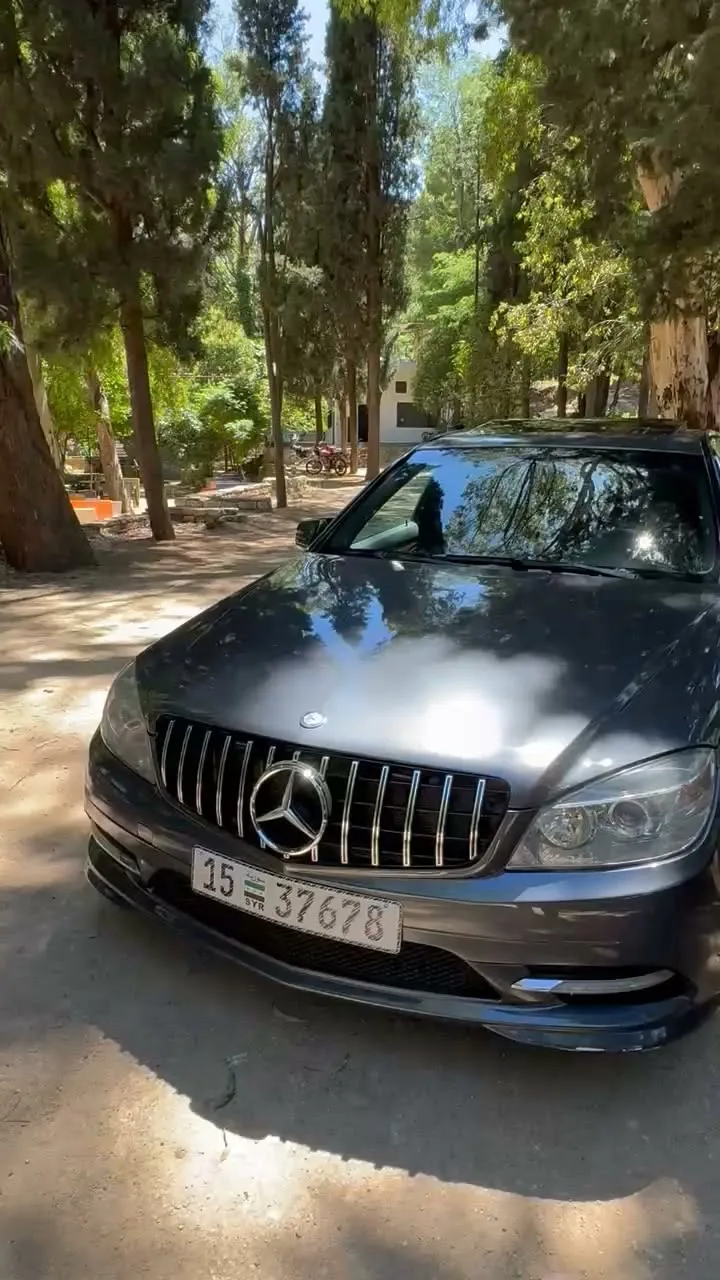 مرسيدس C300 موديل 2011 للبيع