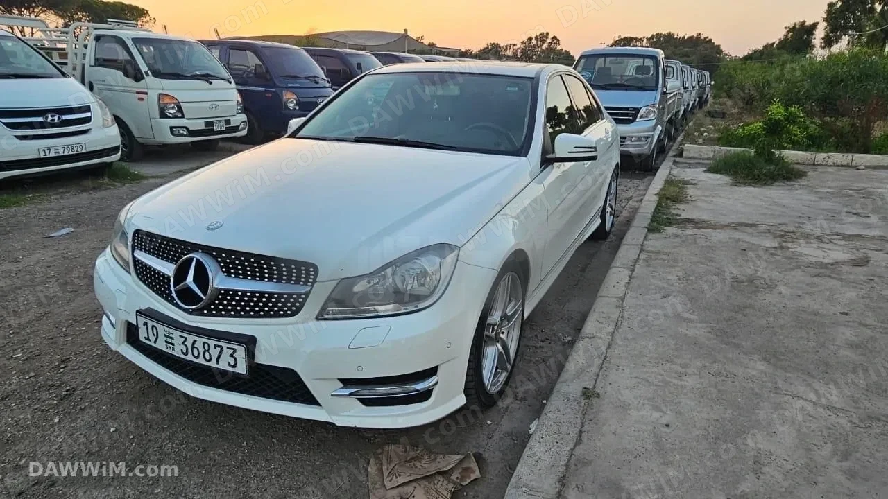 مرسيدس بنز C 300 موديل 2014