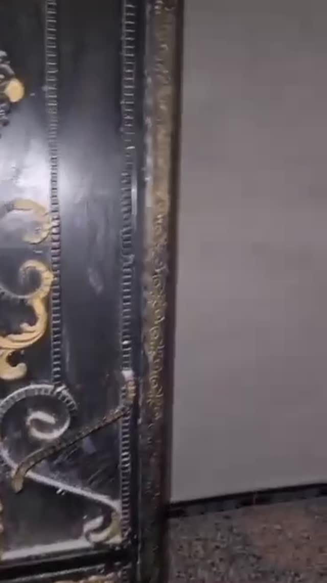 دار للبيعثلاثه غرف ومنافع عنوان حارم جانب دفاع المدني السعر 15.000$ الف دولار