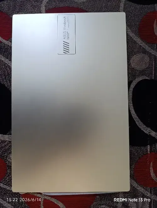 لابتوب Asus Vivobook مستعمل للبيع