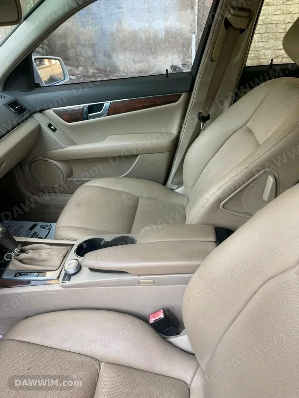 مرسيدس بينز C 300 موديل 2011