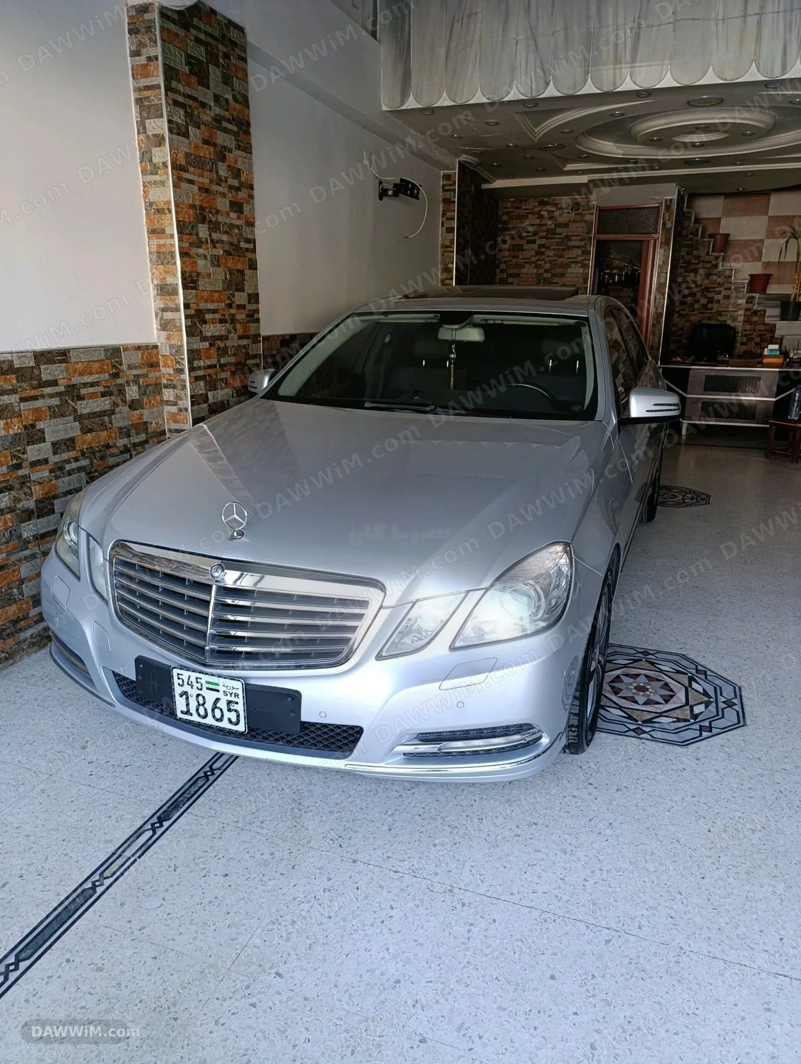 مرسيدس بنز E300 موديل 2011