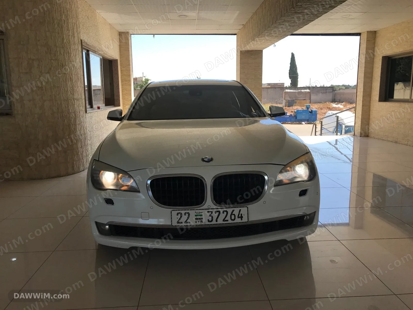 BMW 750Li 2012