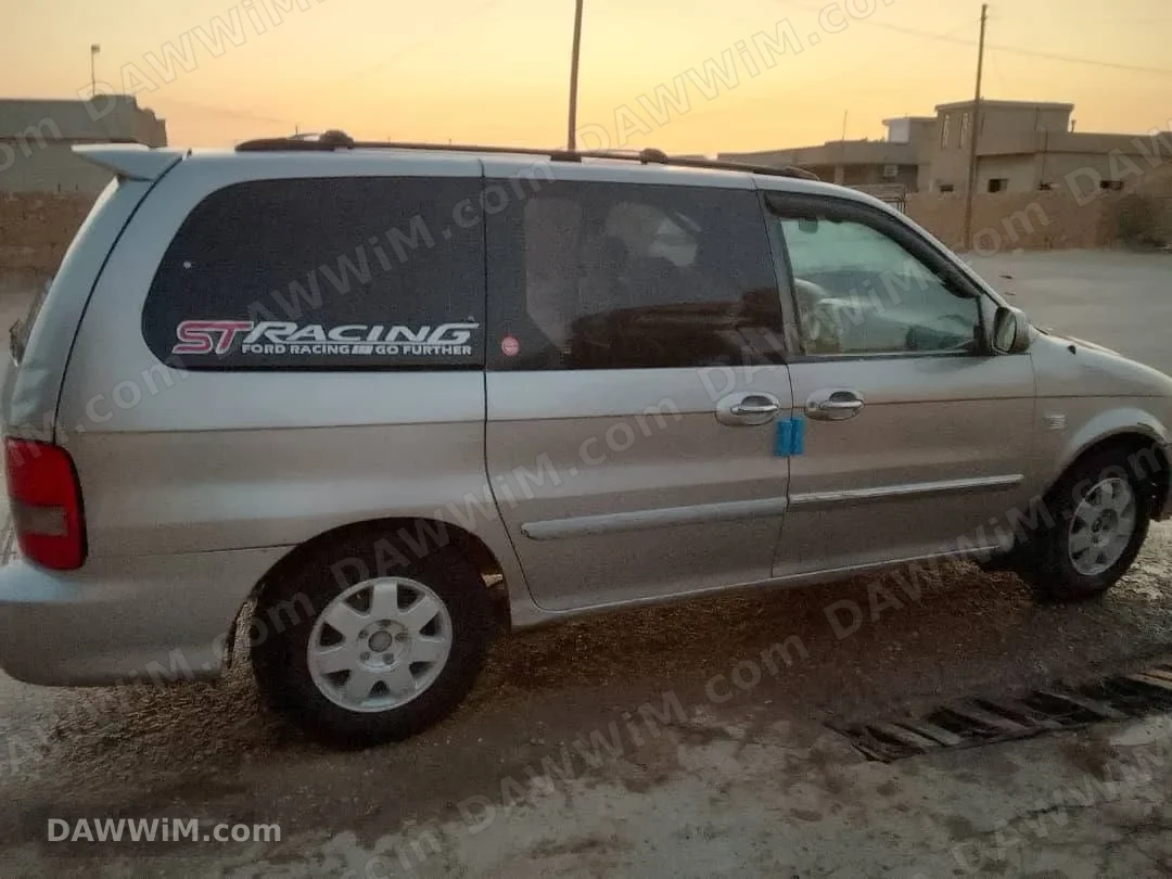 كيا كرنفال للبيع موديل 2003 في دمشق