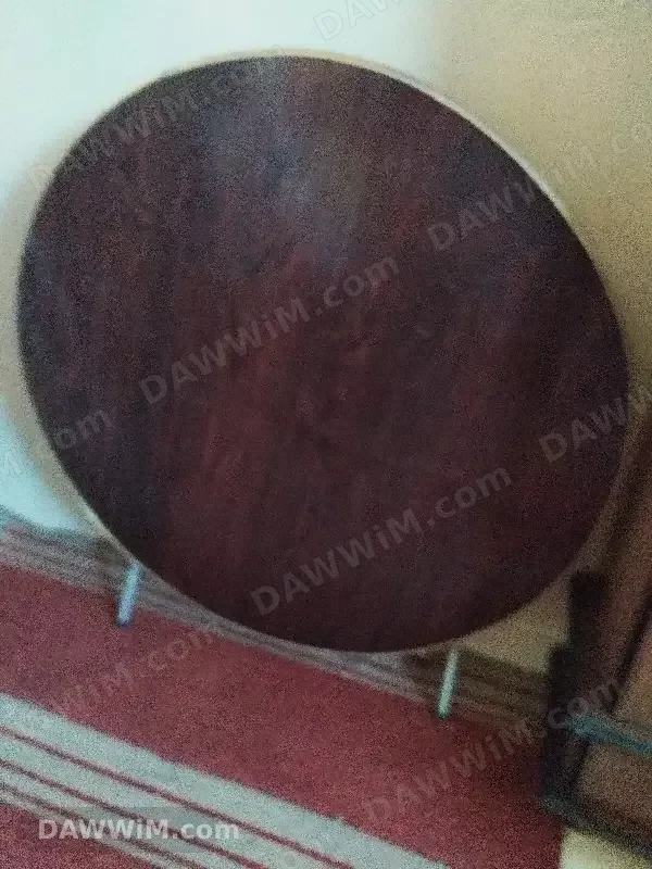 طاولة سفرة أو دراسة مستعملة