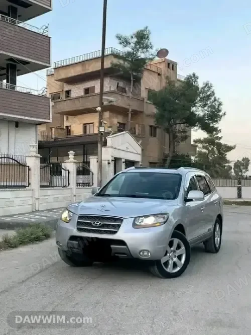 تأجير سيارة هيونداي سنتافيه حديثة في دمشق