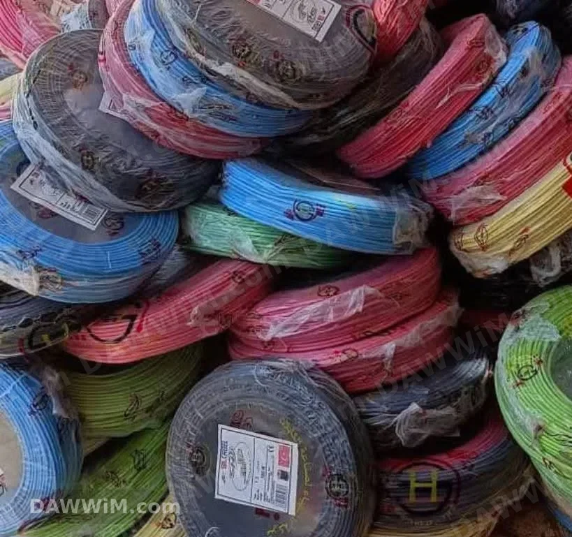 كابلات نحاسية متنوعة للبيع في حلب