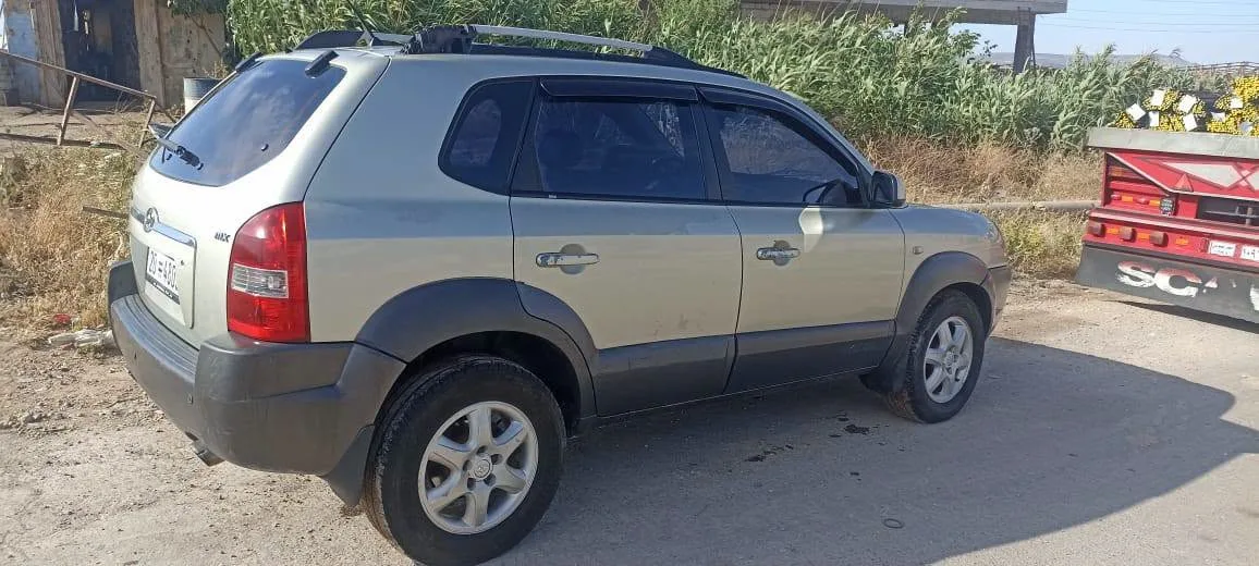 هيونداي توسان موديل 2005 بحالة نظيفة