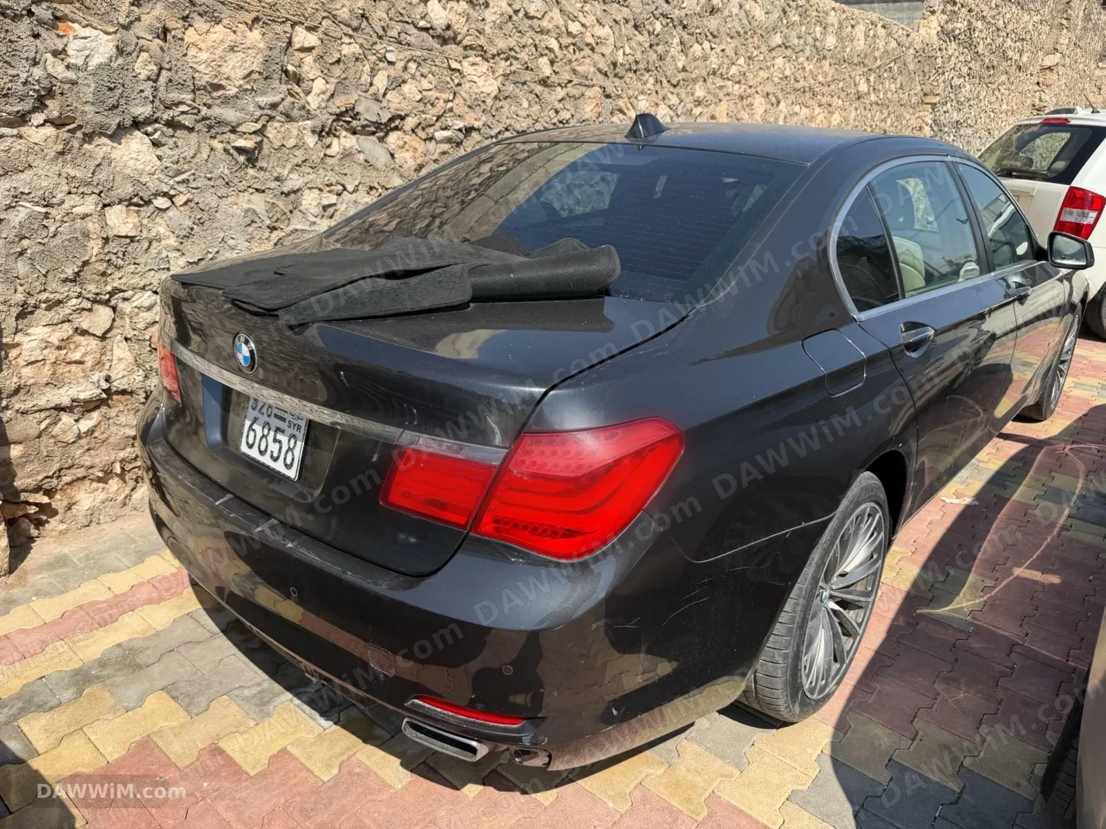 بي ام دابليو BMW 750 موديل 2011