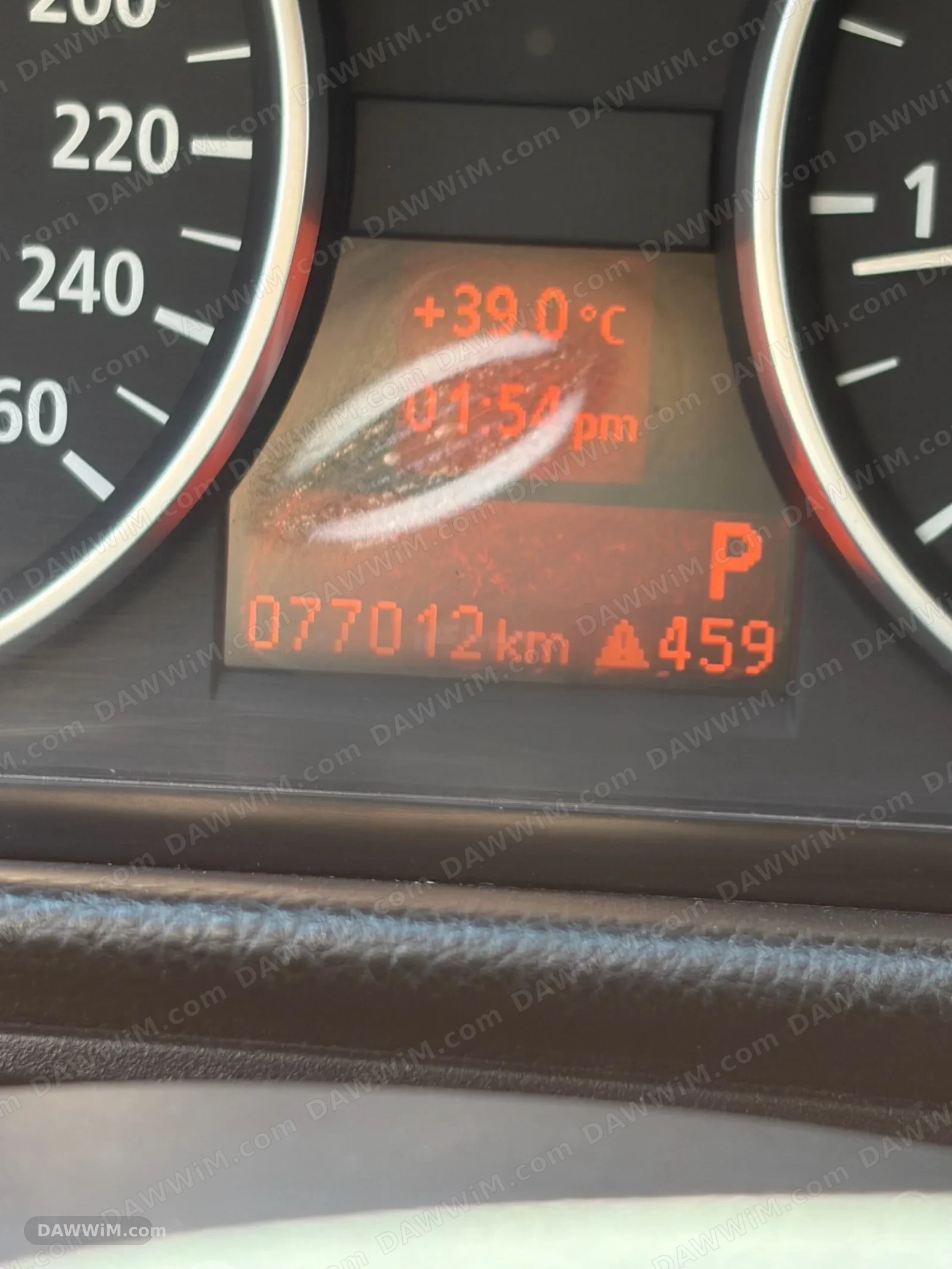 سيارة بي ام دبليو 320 موديل 2006 مستعملة