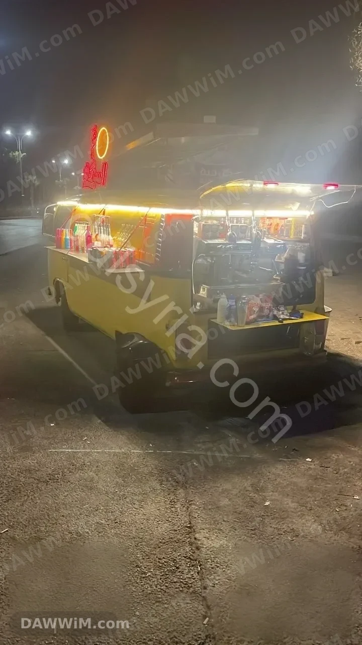 مشروع سيارة اسبريسو فوكس صالون مجهزة للطاقة الشمسية