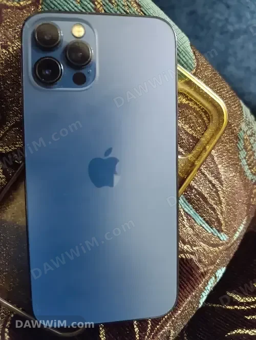 آيفون 12 برو 256 جيجابايت بحالة نظيفة مع العلبة