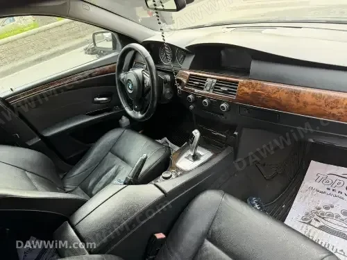 سيارة BMW E60 520i للبيع