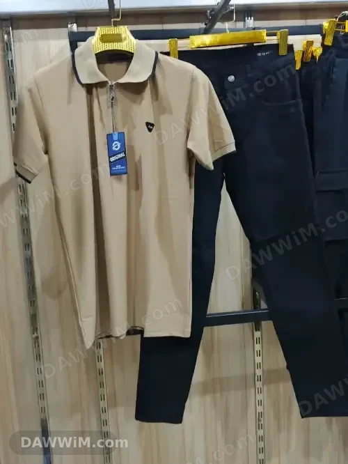 طقم سبور شبابي مع بنطال جينز