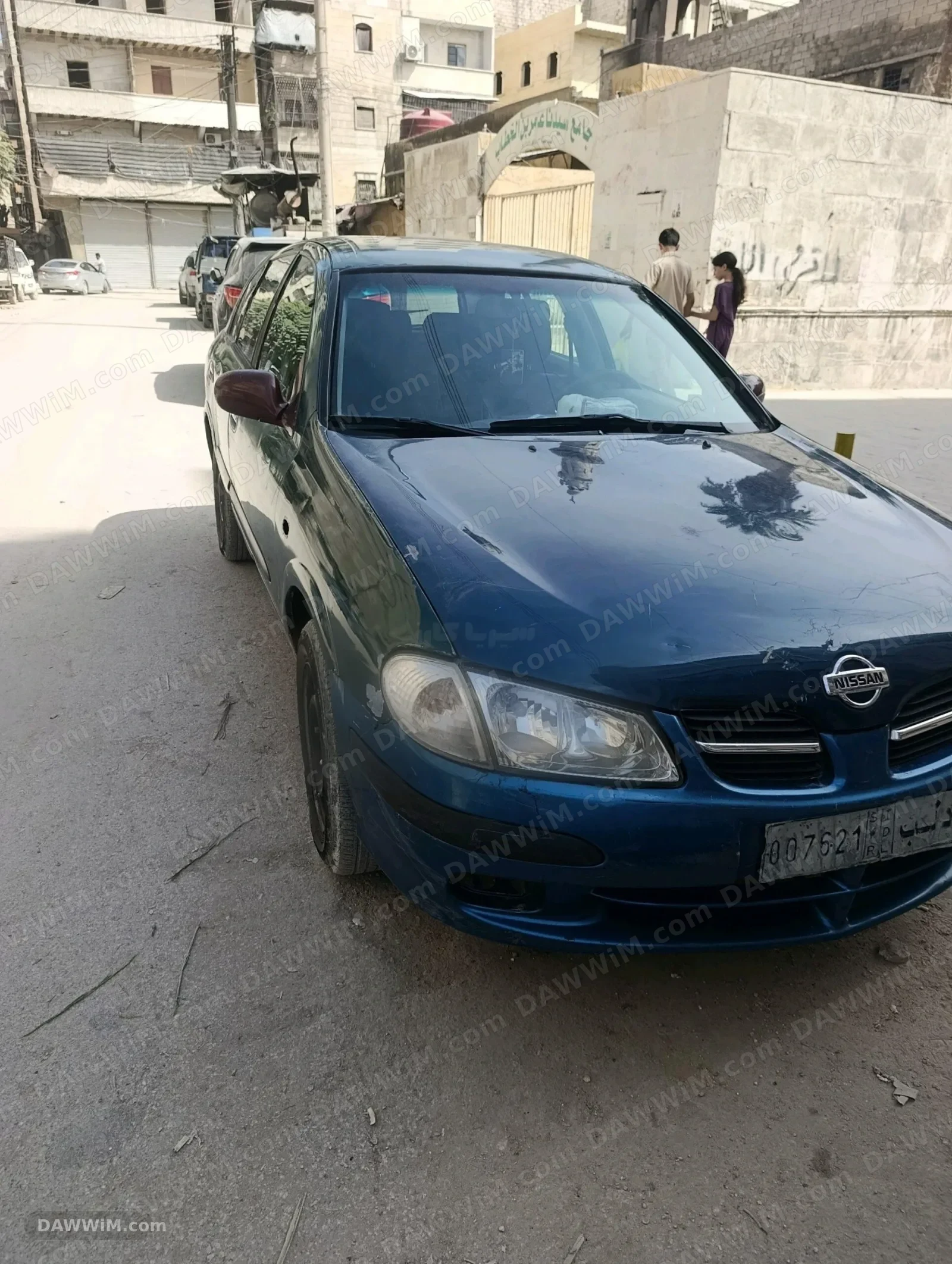 نيسان الميرا تينو موديل 2000 للبيع