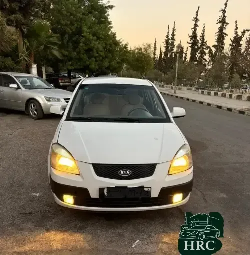 كيا ريو أوتوماتيك للإيجار الأسبوعي والشهري