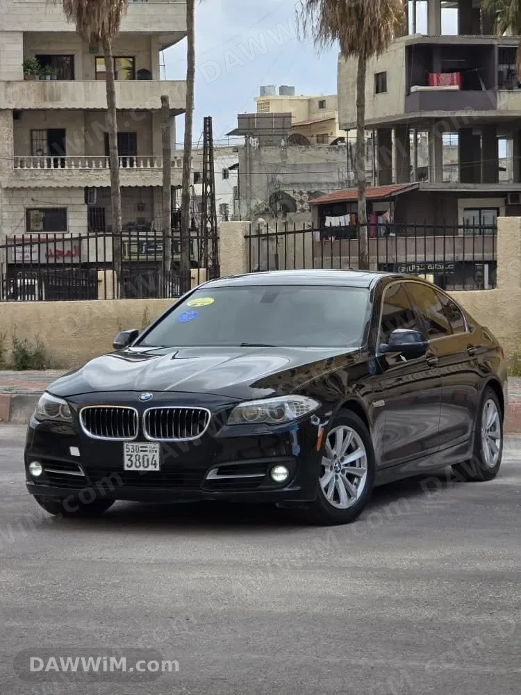 سيارة بي إم دبليو 528i موديل 2015