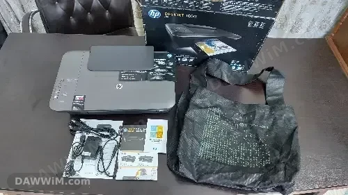 طابعة وسكانر HP Deskjet 1050 بحالة جيدة