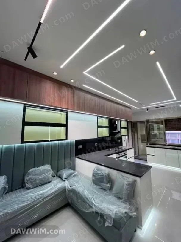 شقة سكنية فاخرة للبيع في جمعية الزهراء بمساحة 300 م