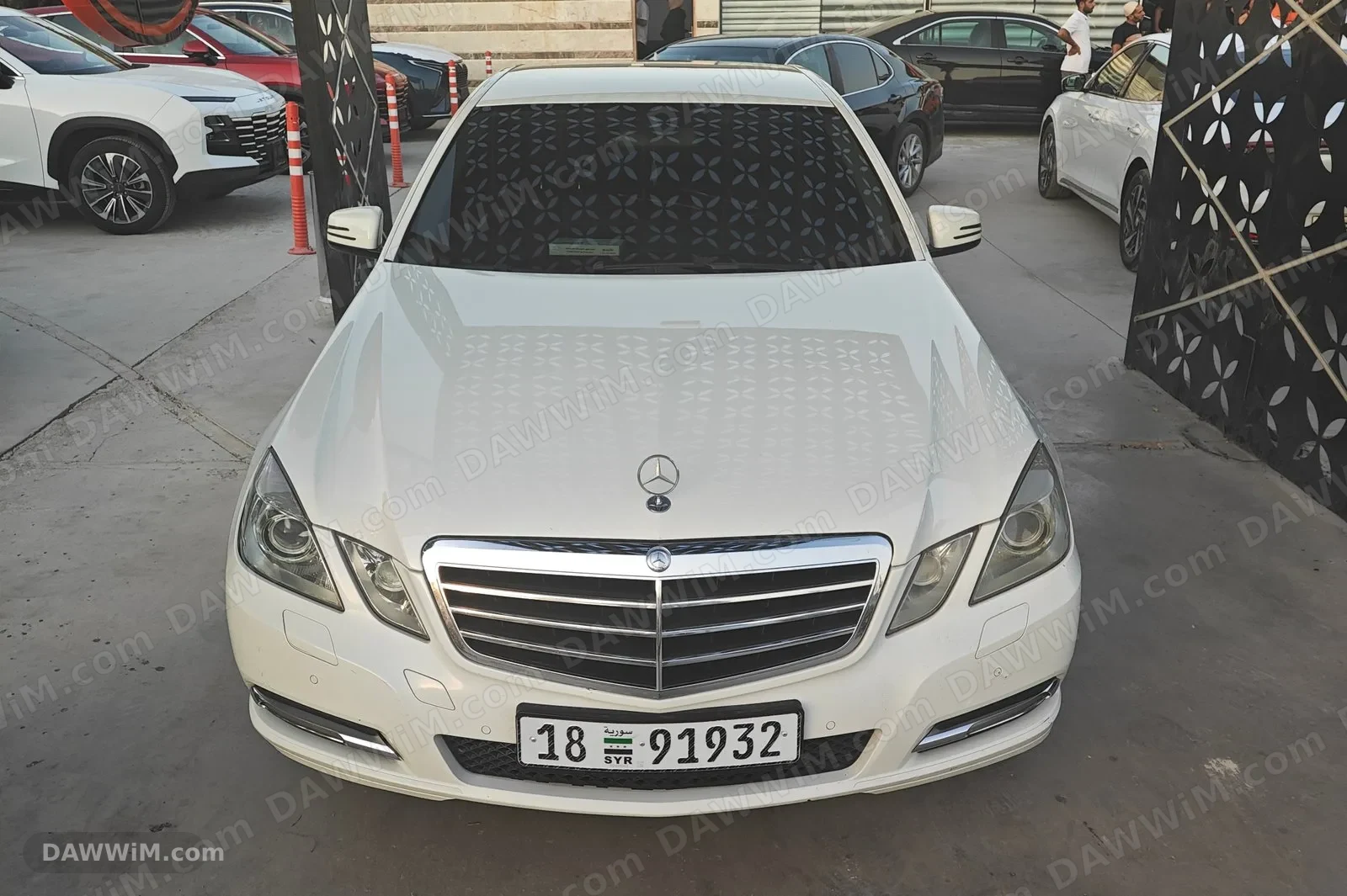 مرسيدس E200 موديل 2012 للبيع