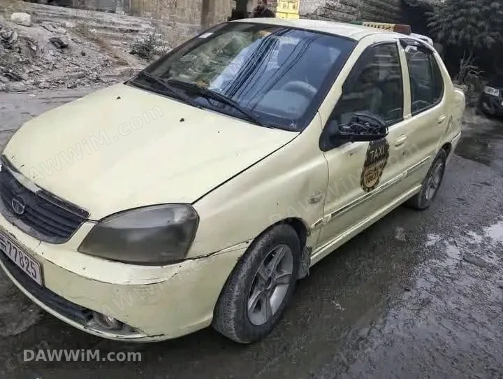 تاكسي عمومي تاتا للبيع في حلب
