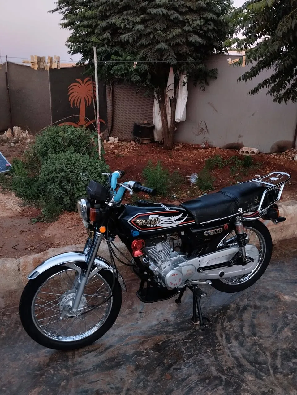 دراجة نارية للبيع بحالة الوكالة