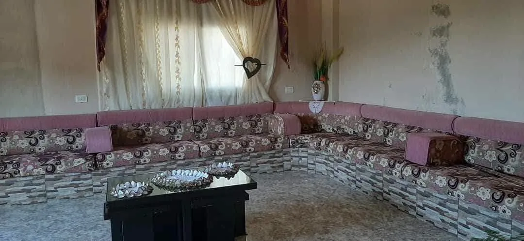 بيت عربي طابقين للبيع في مصاد، السويداء