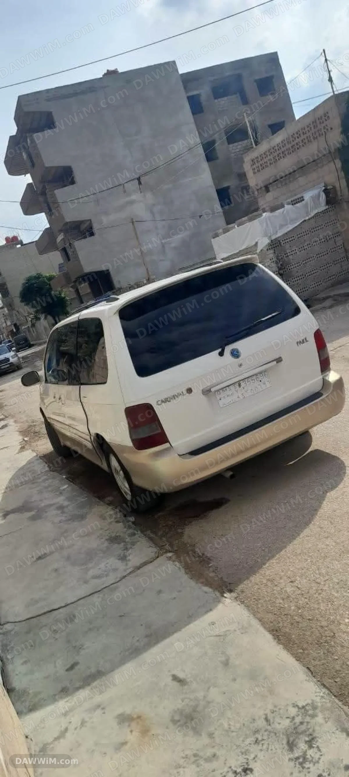 كيا كرنفال للبيع موديل 2003
