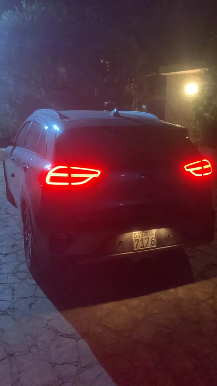 تأجير سيارات BMW في إدلب - سراقب