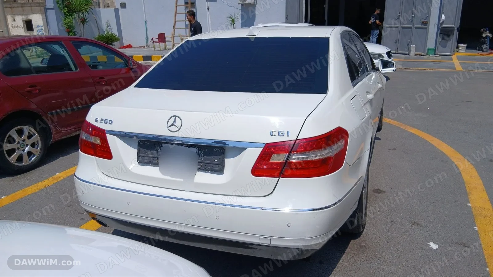 مرسيدس E200 موديل 2011